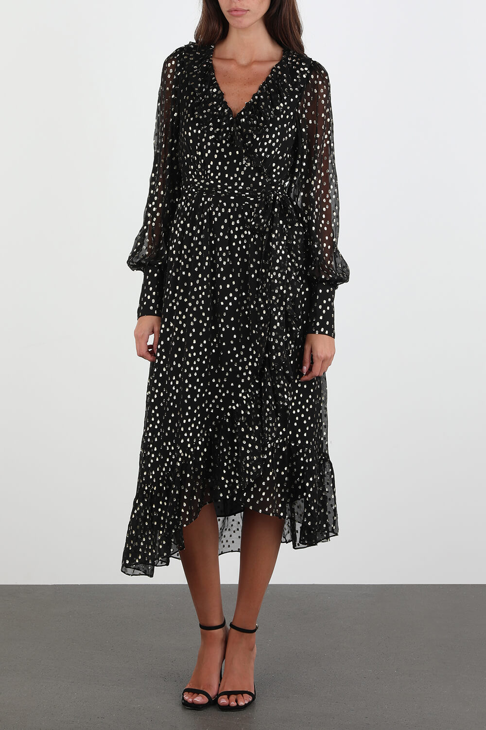תמונת כל הלוק של Wrap Silk Dots Midi Dress in Black